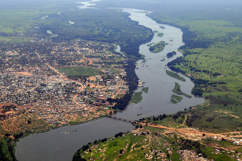 أنهار بلا قوانين