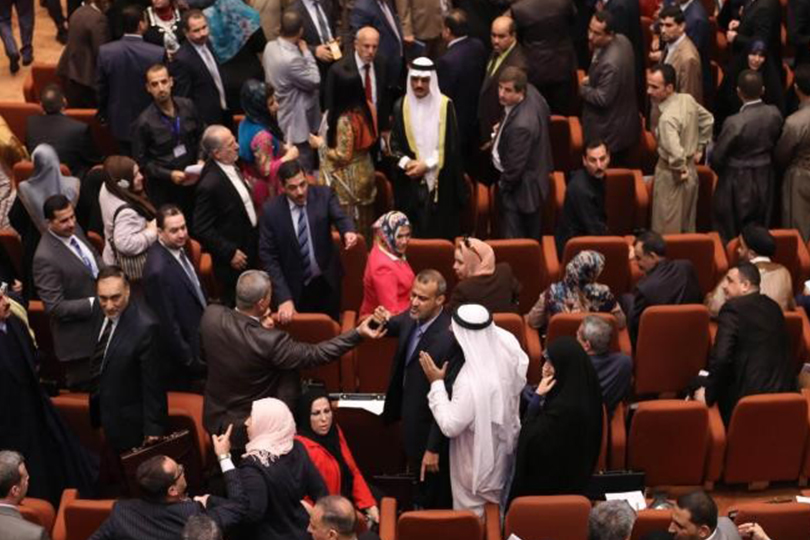 التحالفات الانتخابية: الخطر الذي يقوض النظام السياسي في العراق