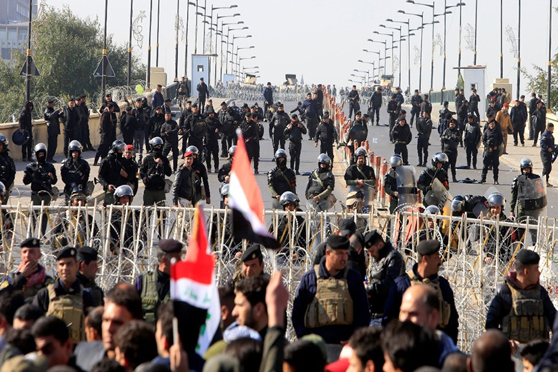 الصراع على السلطة واحتجاجات الشارع