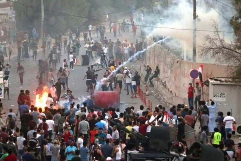 احداث البصرة ما بين الواقع الخدمي والبعد السياسي