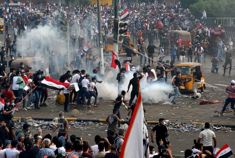 انتفاضة تشرين: قراءة في معالمها الشعبوية