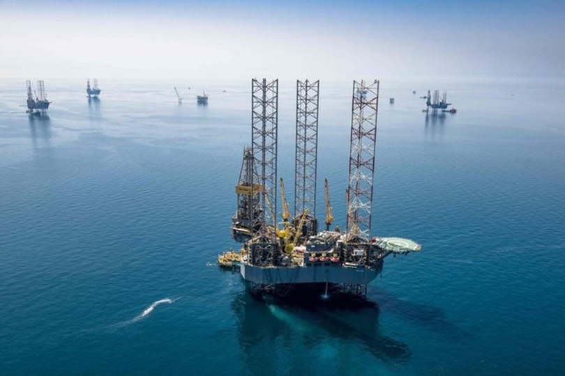 10 عوامل دفعت اسعار النفط الى 70 دولار