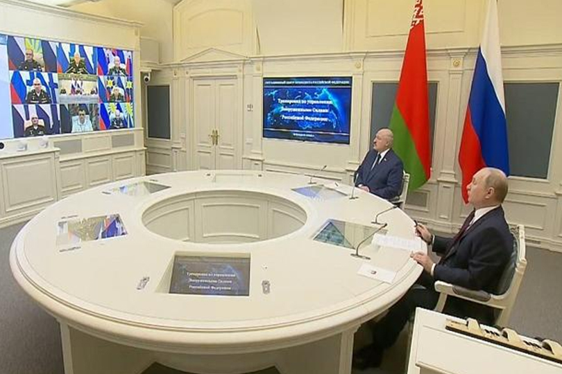 العقوبات المحتملة على روسيا وآثارها على الاقتصاد العالمي