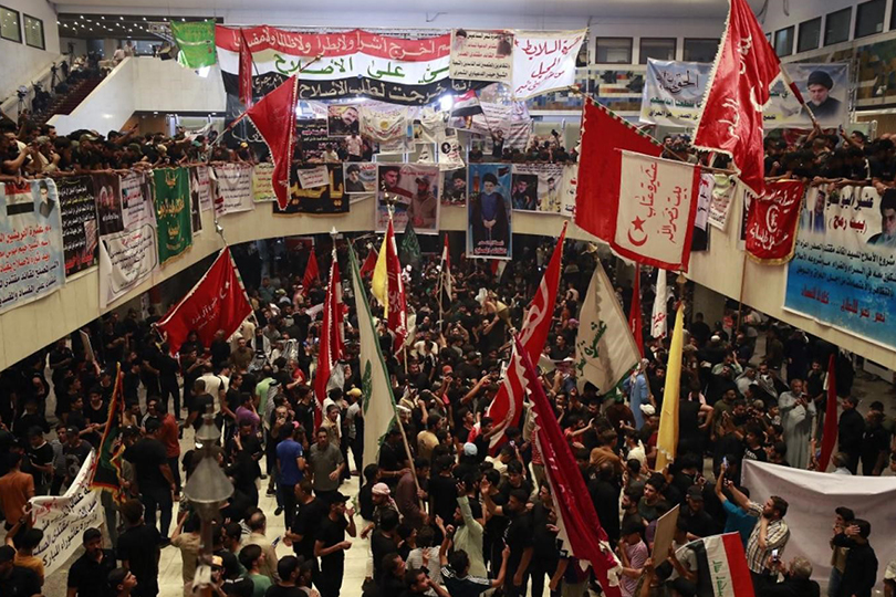 لماذا انقلب الصدر على منافسيه؟