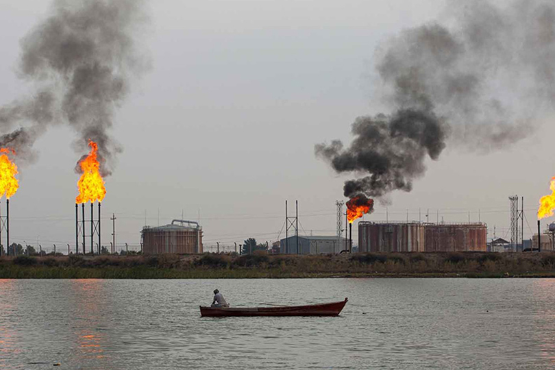 الازمات السياسية وانعكاساتها على الاقتصاد العراقي