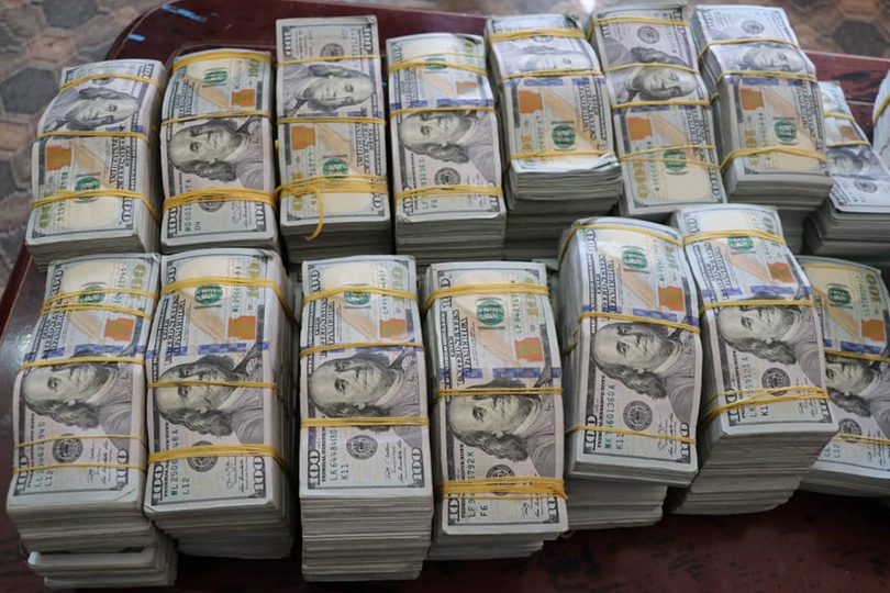 الاقتصاد العراقي بين فكي الفيدرالي الاميركي، والفساد وتهريب الدولار