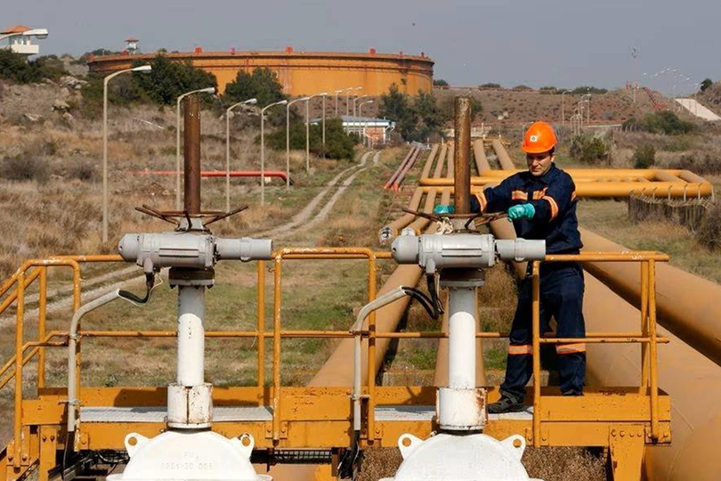 بغداد تحرج اربيل في تصدير نفط الشمال، ومنافسة كردية في السيطرة على الغاز