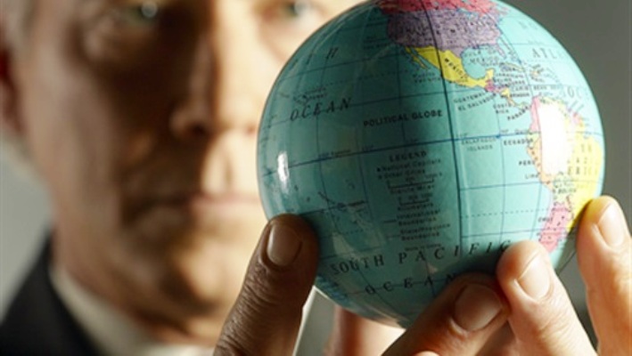 التغيرات الهيكلية في النظام الدولي وموازين القوى