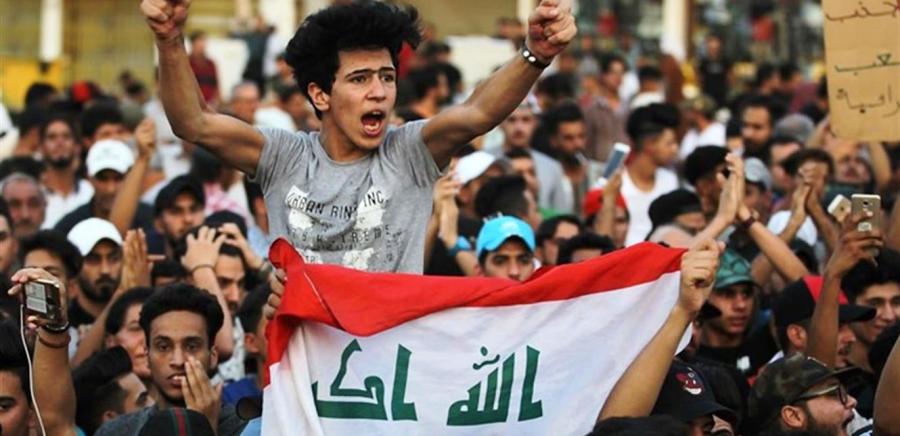 موجة أكتوبر العاصفة.. جيل الشباب في مواجهة ساسة الفساد