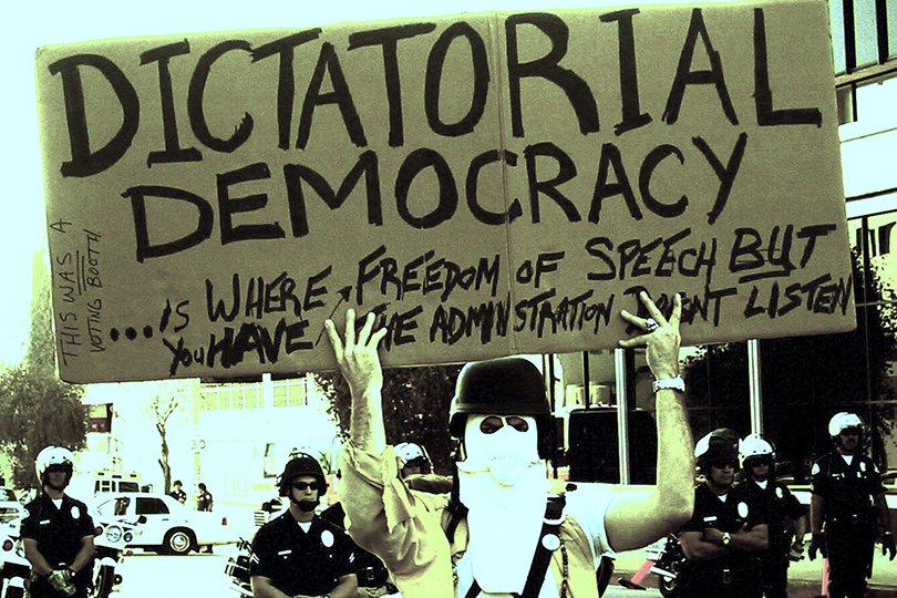 هل آن أوان البحث عن بديل للديمقراطية