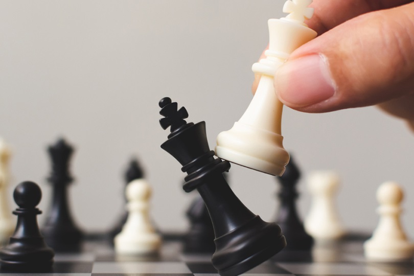 السلطة بين الخوف والتخويف