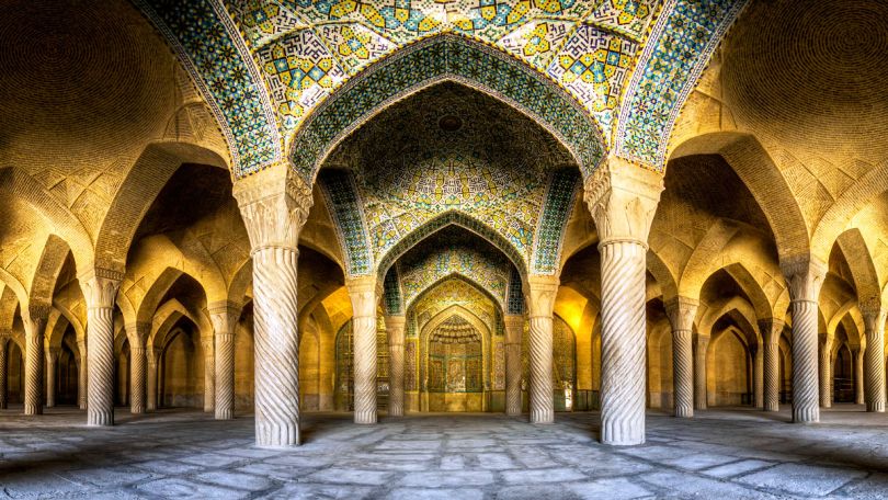 دور الدبلوماسية الدينية في حل الأزمات