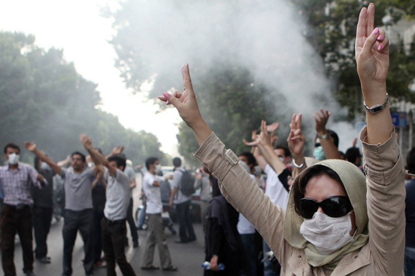 احتجاجات ايران 2022.. صراع بين جيلين