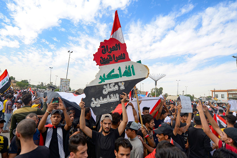 في ذكراها الثالثة.. محاولة تمزيق تشرين من الداخل