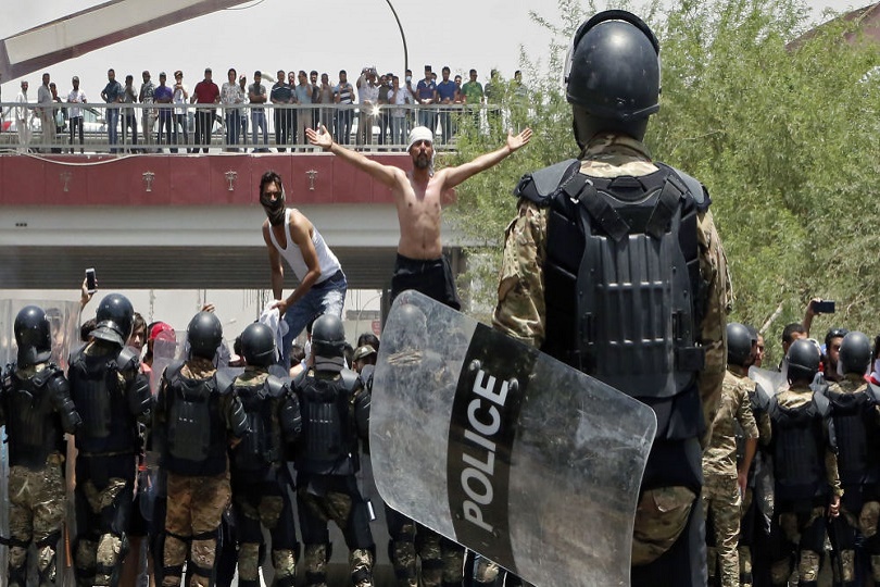 مركز آدم ينتقد التصريحات التي تهدد التظاهرات ويعتبرها انتهاكا للدستور